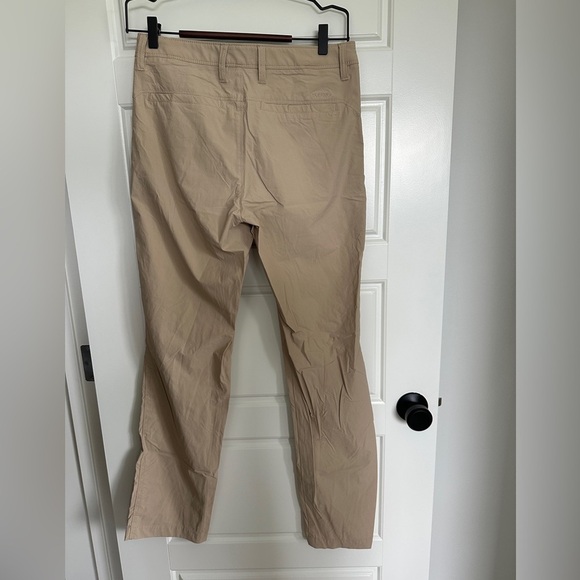 Ascend Tan Chinos Relaxed Fit Lightweight - Picture 2 of 3